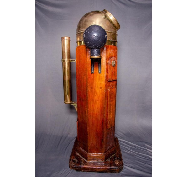  Magnetic Compass
